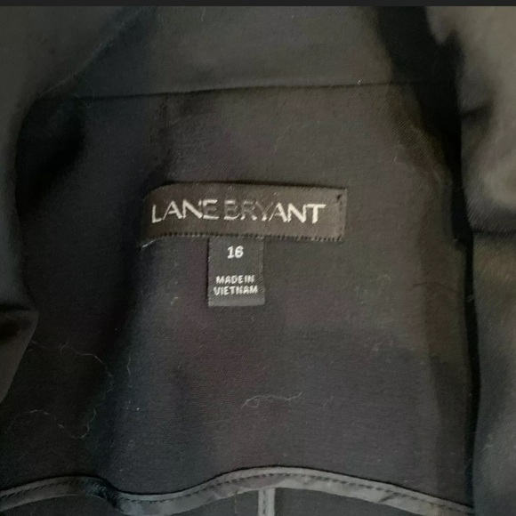 LANE BRYANT Open Front Asymmetrical Hem Blazer - Picture 4 of 4